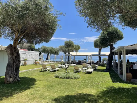 Hotel In Corfu, Greece (997 M²)