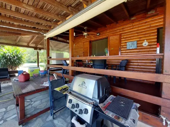 Detached House In Aristotle, Greece (100 M²)
