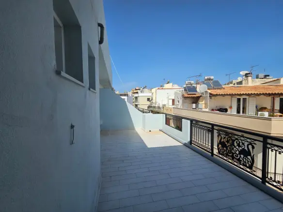Building In Agios Nikolaos, Greece (1.240 M²)