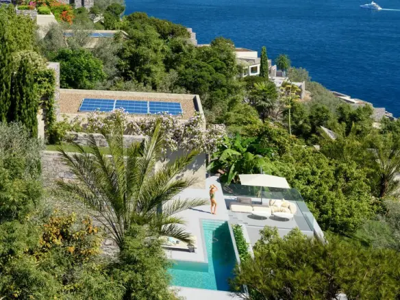 Villa In Agios Nikolaos, Greece (240 M²)
