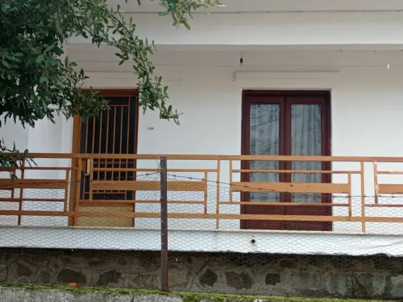 3-bedroom Detached House In Dion, Greece (184 M²)