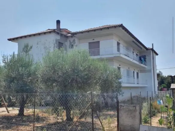 Complex In Kavala, Greece (400 M²)