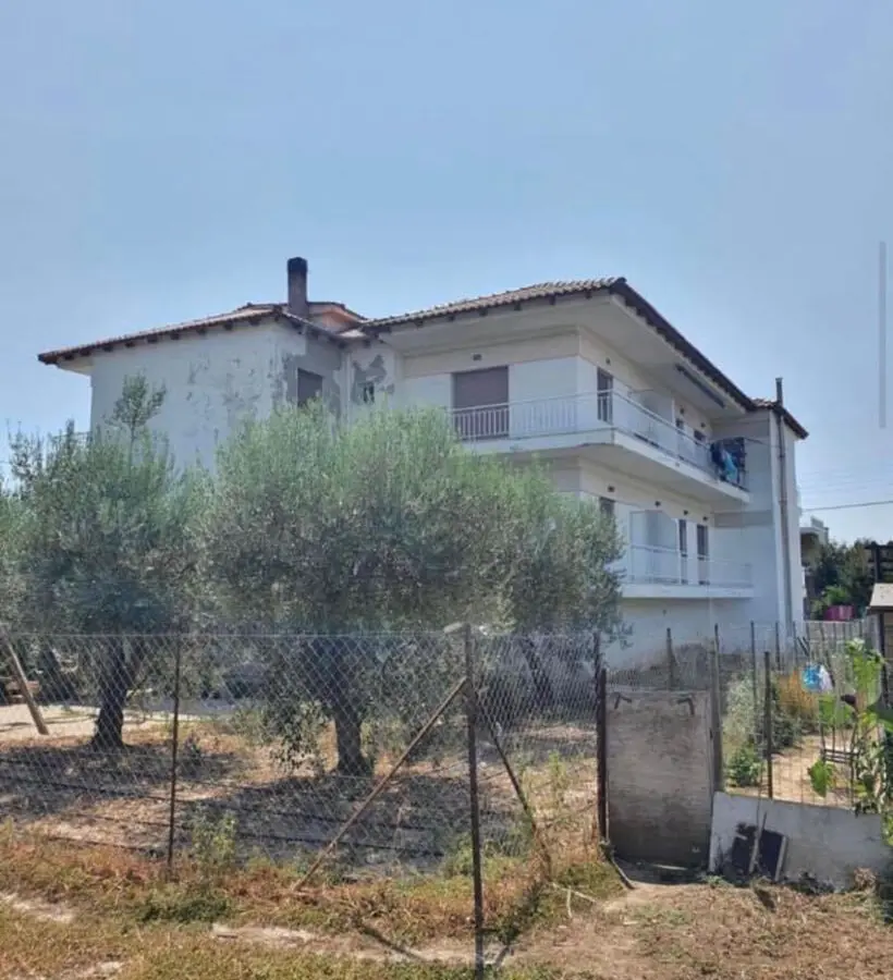 Complex In Kavala, Greece (400 M²)