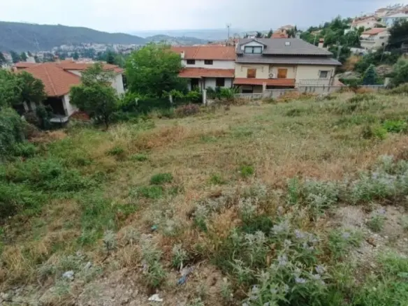 For Sale Land 889 M² In Thessaloniki