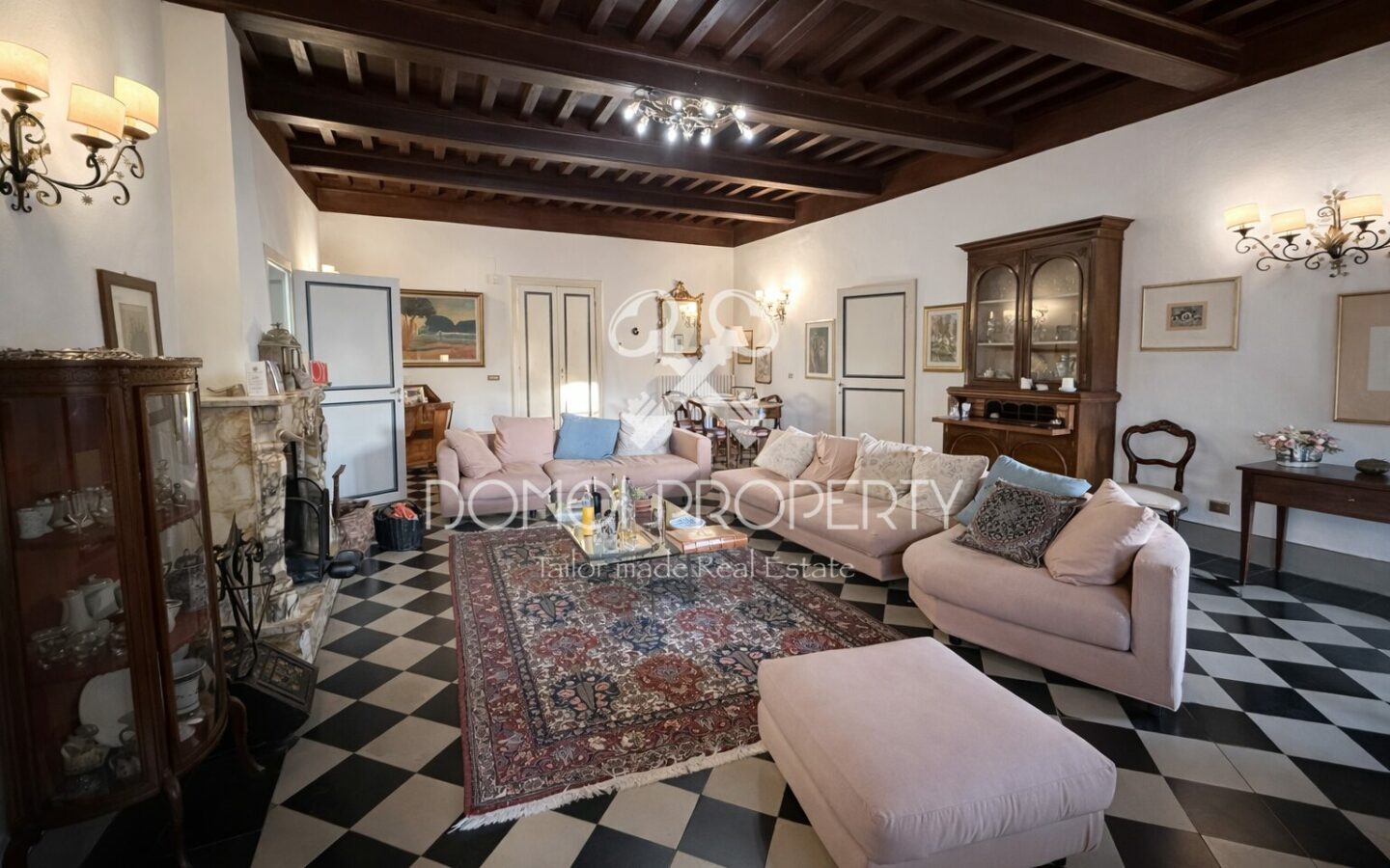 Porzione Di Villa In Stile Castello – Asciano (pisa)