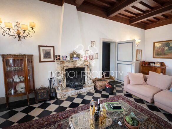 Porzione Di Villa In Stile Castello – Asciano (pisa)