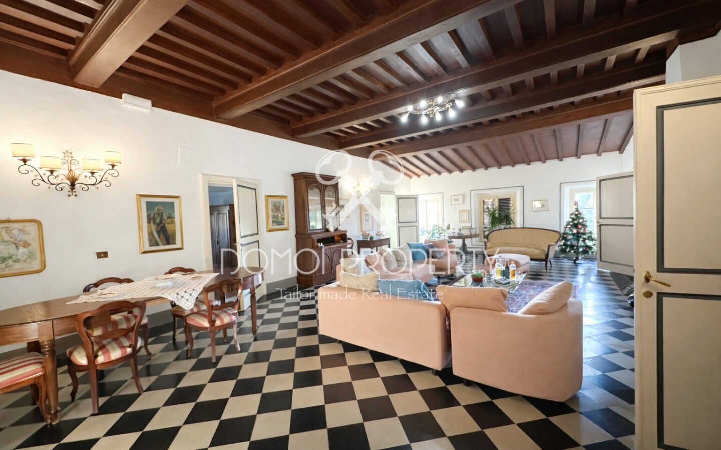 Porzione Di Villa In Stile Castello – Asciano (pisa)