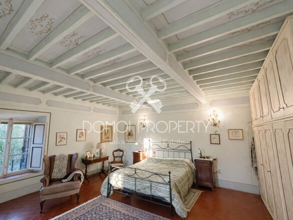 Porzione Di Villa In Stile Castello – Asciano (pisa)