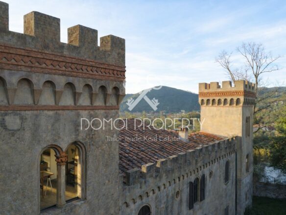 Porzione Di Villa In Stile Castello – Asciano (pisa)