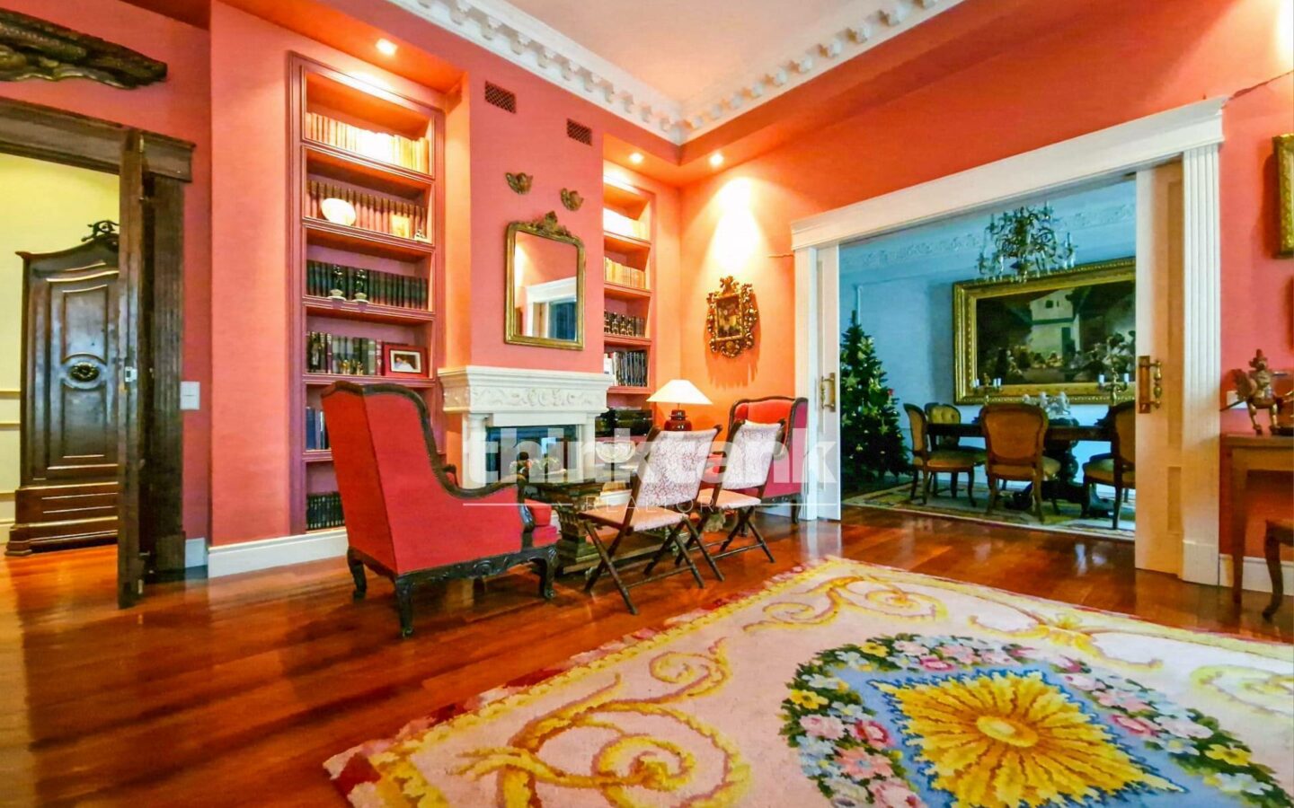 Exclusive Villa For Sale In Salamanca – Plaza Santa Eulalia