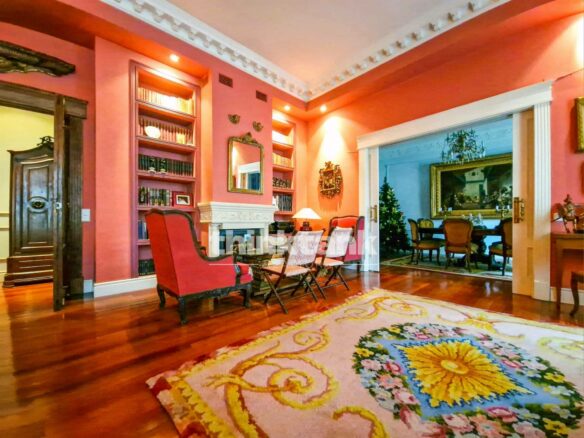 Exclusive Villa For Sale In Salamanca – Plaza Santa Eulalia
