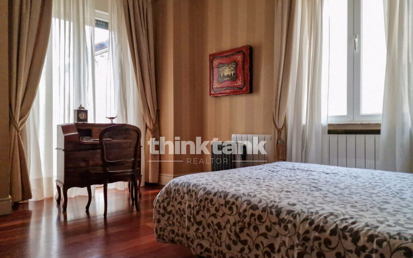 Exclusive Villa For Sale In Salamanca – Plaza Santa Eulalia