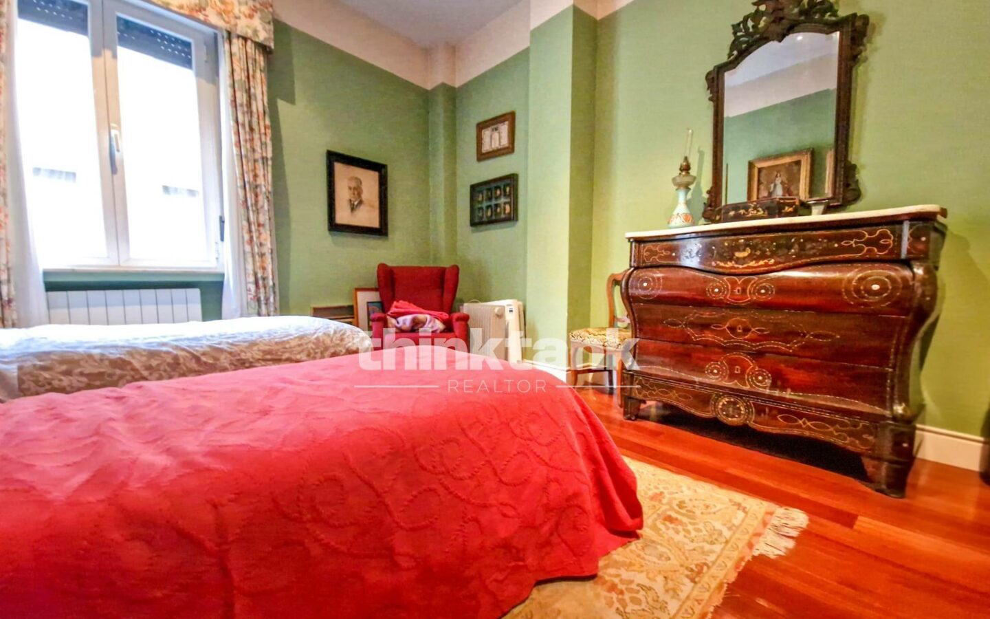 Exclusive Villa For Sale In Salamanca – Plaza Santa Eulalia