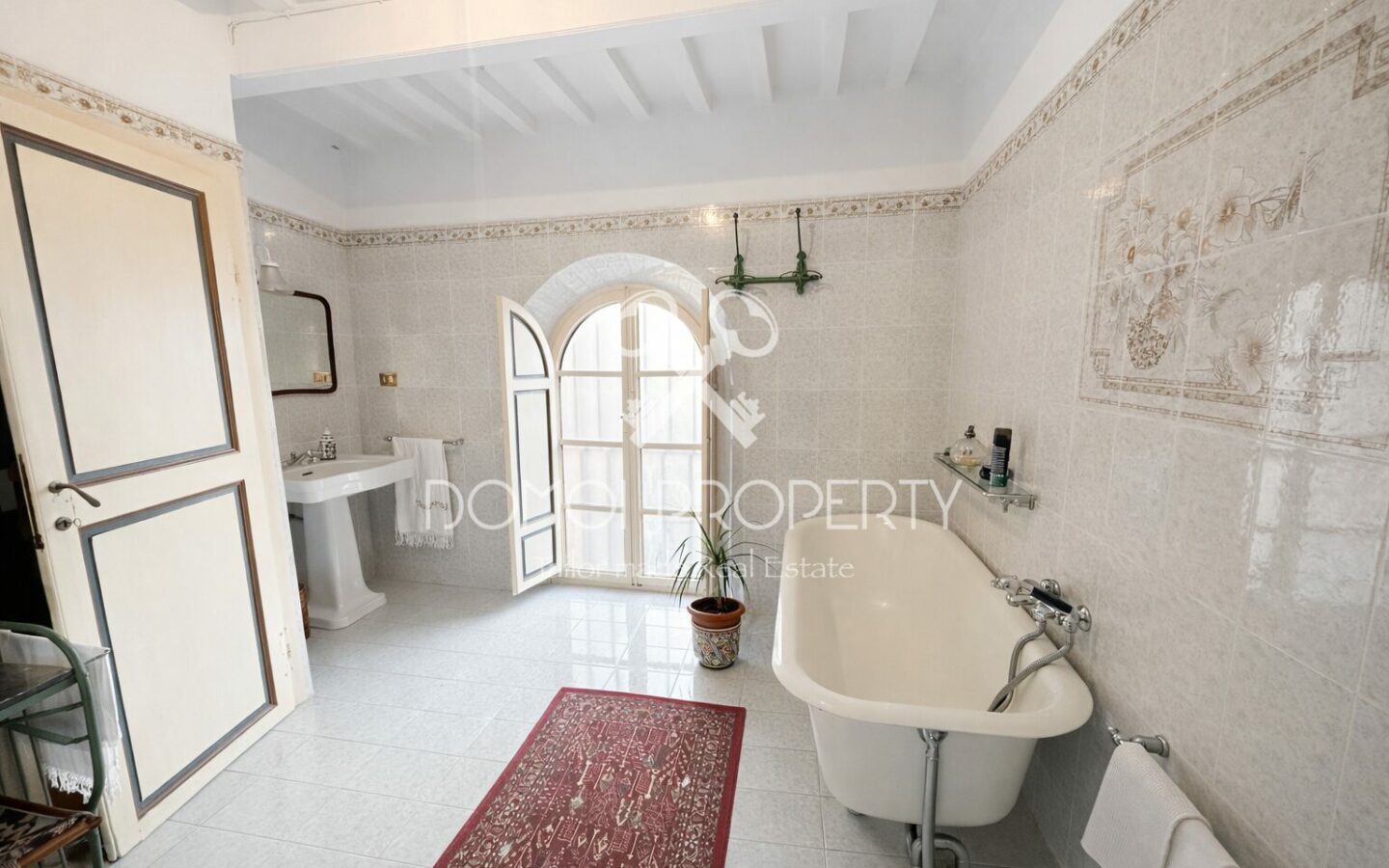Porzione Di Villa In Stile Castello – Asciano (pisa)