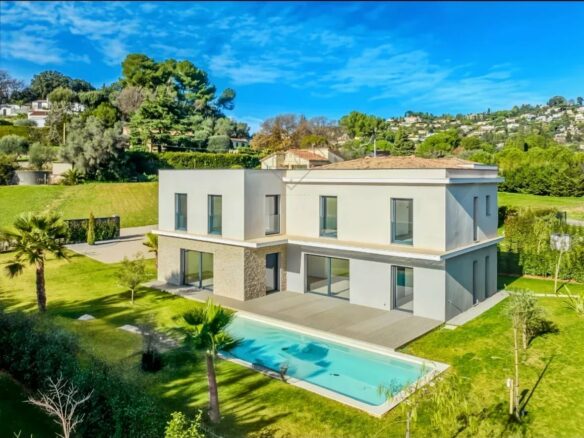 Brand-new Contemporary Villa In The Heart Of Mougins – Peaceful Setting & High-end Features