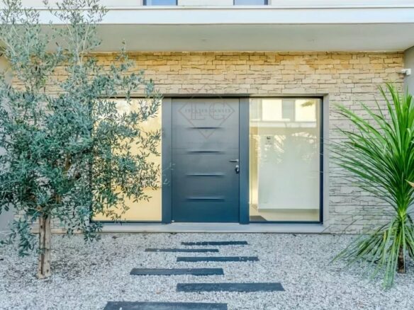Brand-new Contemporary Villa In The Heart Of Mougins – Peaceful Setting & High-end Features