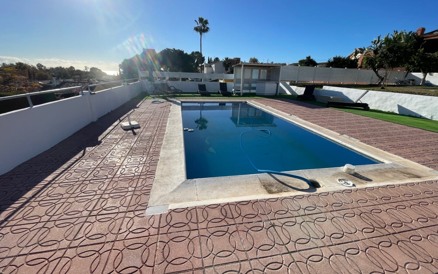 Estepona, Costa Del Sol, Sale Villa With Pool, Sea Views, Very Close To Hotel Kempinski And Playa Del El Padrón