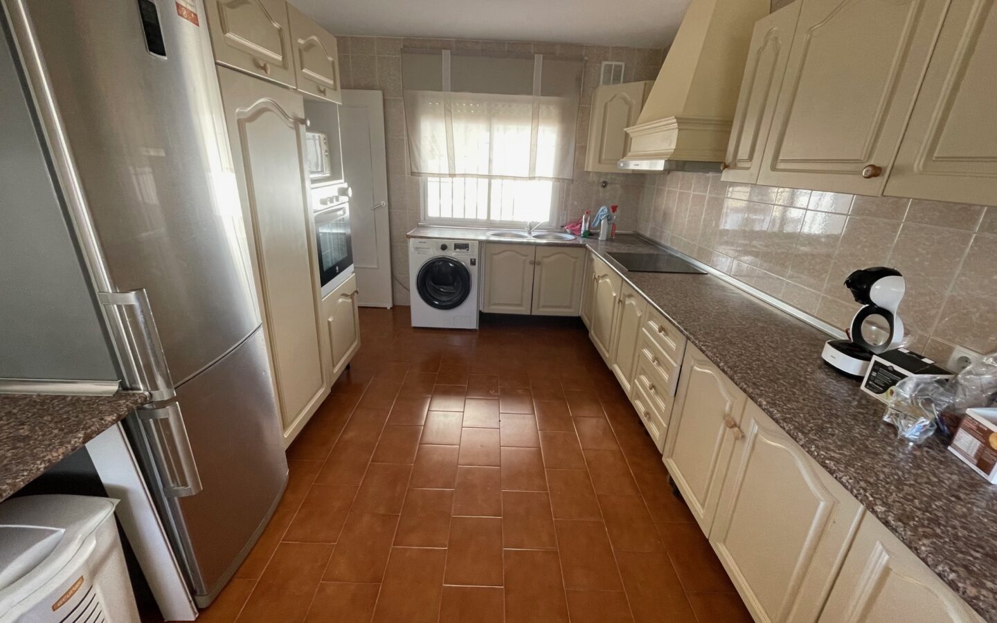 Estepona, Costa Del Sol, Sale Villa With Pool, Sea Views, Very Close To Hotel Kempinski And Playa Del El Padrón