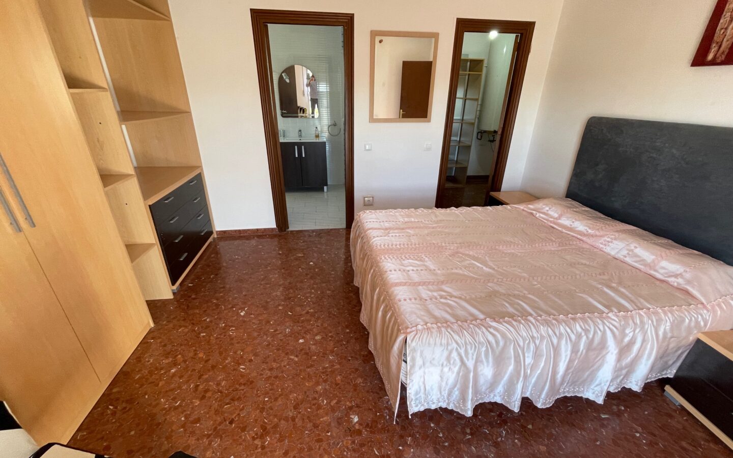 Estepona, Costa Del Sol, Sale Villa With Pool, Sea Views, Very Close To Hotel Kempinski And Playa Del El Padrón