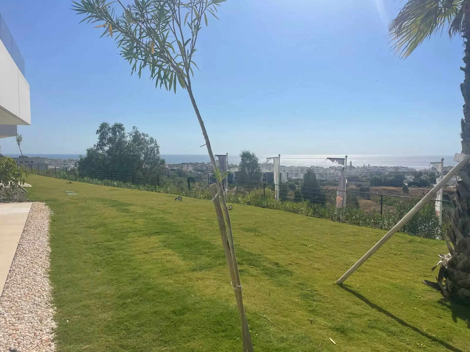 exteriores bajo, zona jardin privado (1)