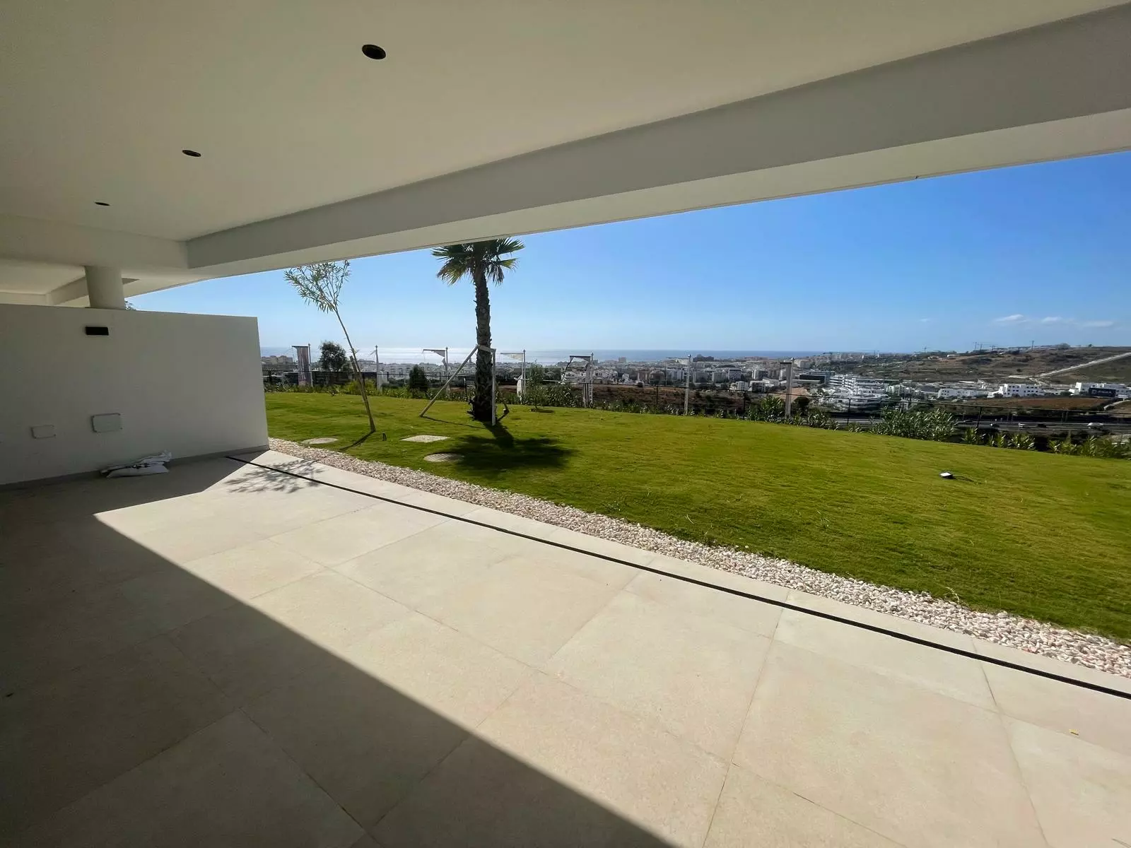 exteriores bajo, zona jardin privado (5)