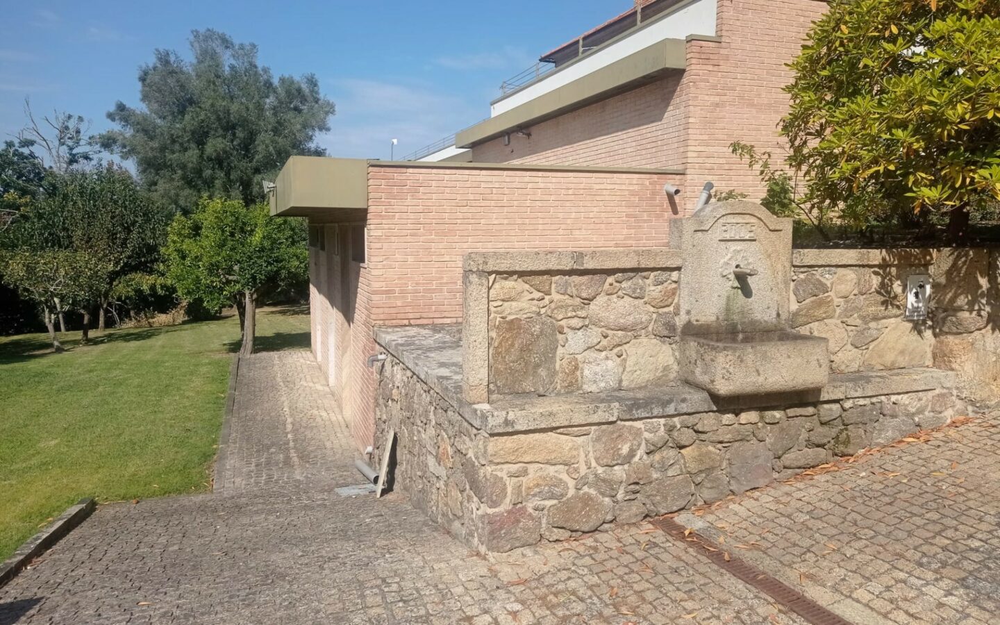 Excelente Quinta Com Alojamento Local -valença – Viana Do Castelo-portugal