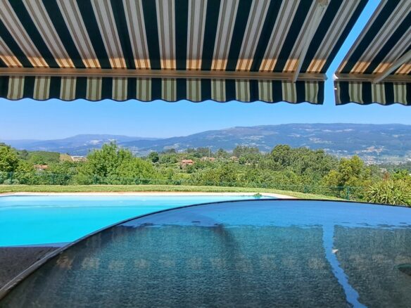 Casa T7 Com Piscina E Vistas Deslumbrantes – Ponte Da Barca – Portugal
