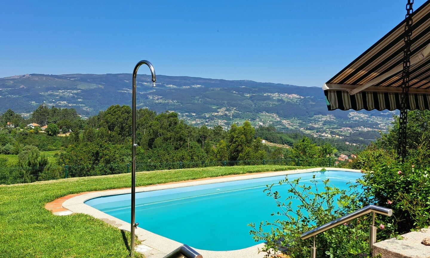 Casa T7 Com Piscina E Vistas Deslumbrantes – Ponte Da Barca – Portugal