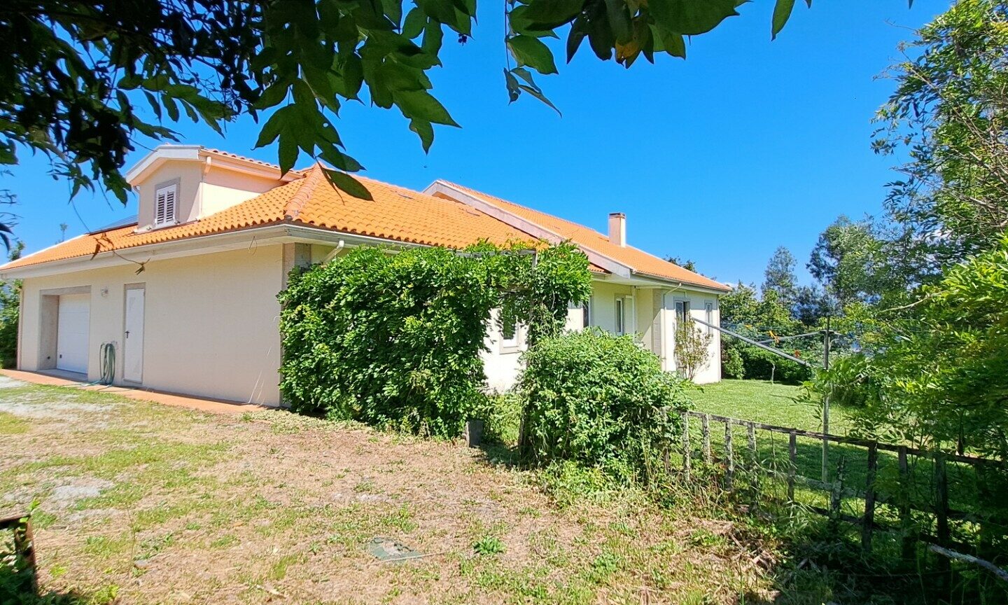 Casa T7 Com Piscina E Vistas Deslumbrantes – Ponte Da Barca – Portugal