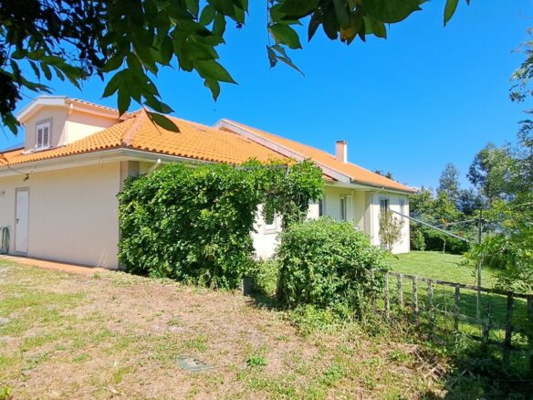 Casa T7 Com Piscina E Vistas Deslumbrantes – Ponte Da Barca – Portugal