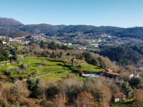 Propriedade Unica; Qta Rural C/8 Artº Urbanos P/habitação, +3ha Terreno – Vale – Arcos De Valdevez – Portugal