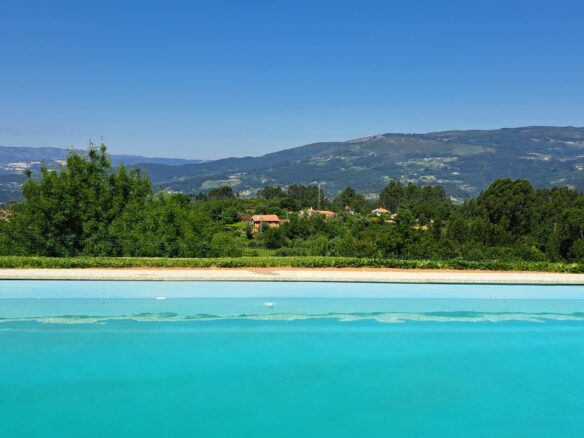 Casa T7 Com Piscina E Vistas Deslumbrantes – Ponte Da Barca – Portugal