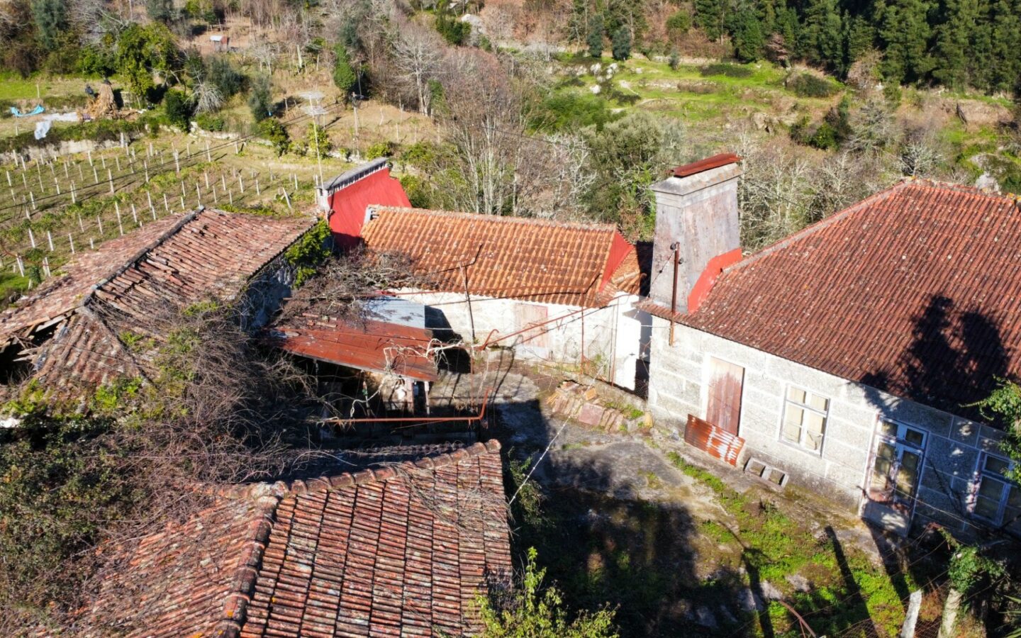 Propriedade Unica; Qta Rural C/8 Artº Urbanos P/habitação, +3ha Terreno – Vale – Arcos De Valdevez – Portugal