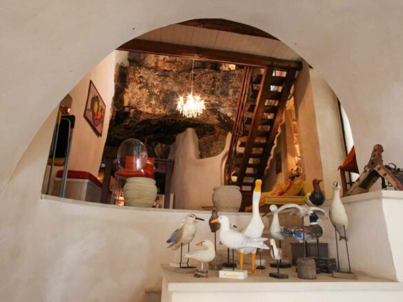 Ragusa, Modica: Immersed In The Disconcerting Glow Of The Modican Baroque, A Few Steps From The Main Street And Hidden A
