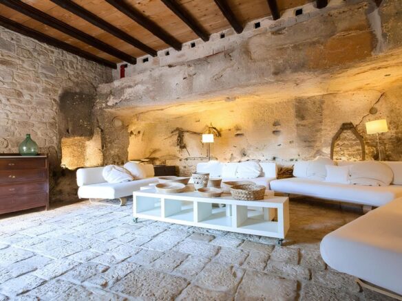 Immersed In The Ragusa Countryside Stands This Ancient Country House, Completely Renovated In 2005.