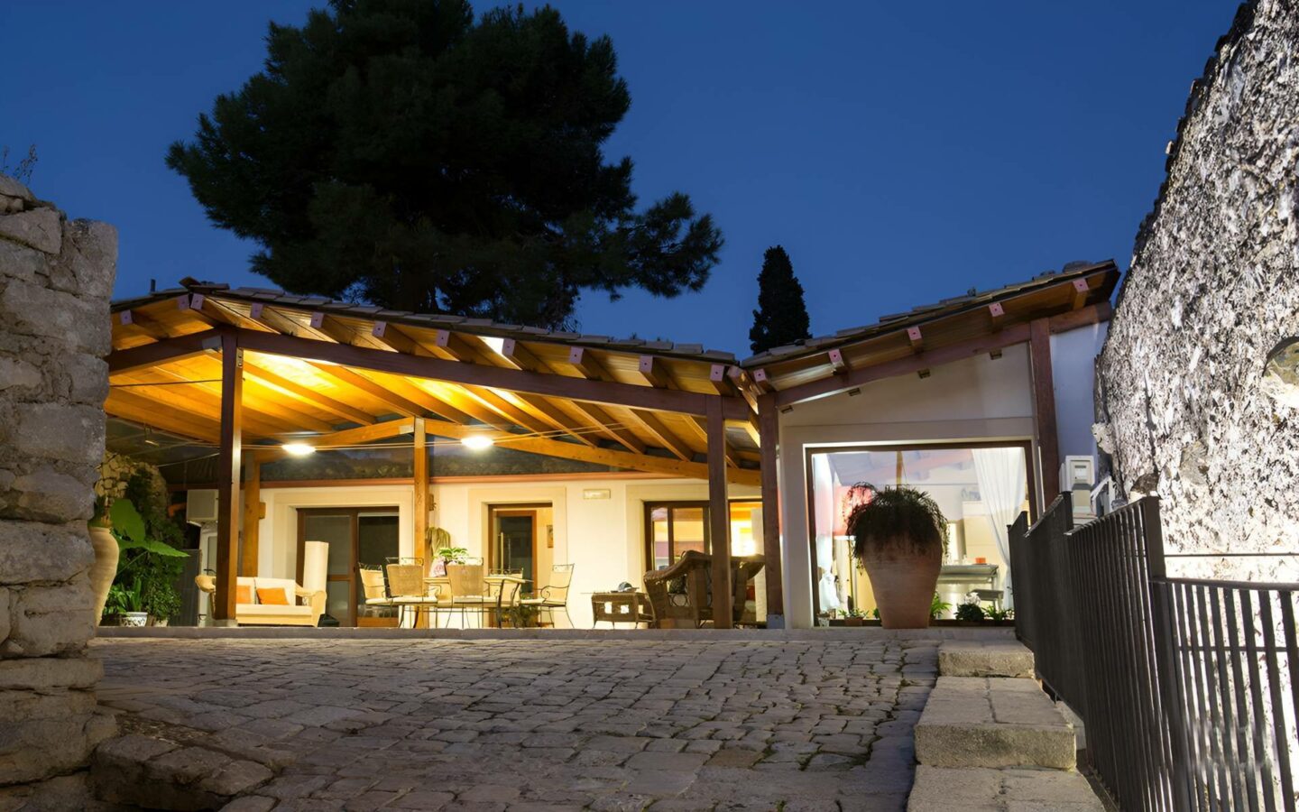 Immersed In The Ragusa Countryside Stands This Ancient Country House, Completely Renovated In 2005.
