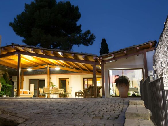 Immersed In The Ragusa Countryside Stands This Ancient Country House, Completely Renovated In 2005.