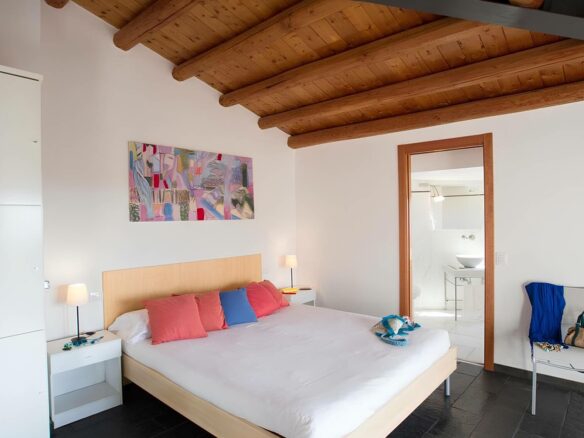 Immersed In The Ragusa Countryside Stands This Ancient Country House, Completely Renovated In 2005.