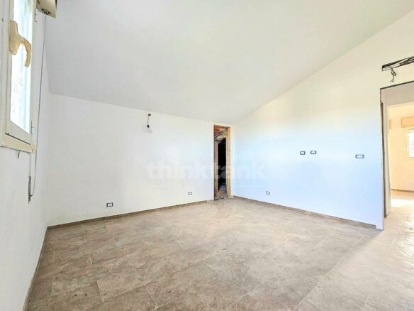 We Offer A Villa Located In A Strategic Position Between Marina Di Ragusa And Ragusa, Perfect For Those Who Wan