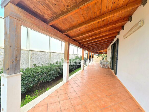 Villa In Ispica – 200 Meters From The Sea, With Garden And Panoramic Terrace
