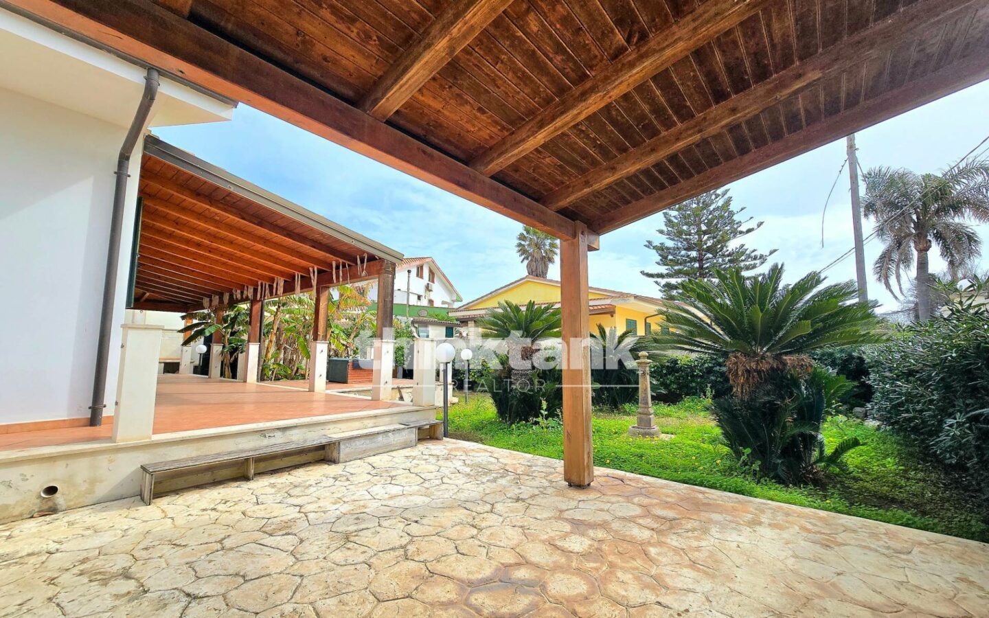 Villa In Ispica – 200 Meters From The Sea, With Garden And Panoramic Terrace