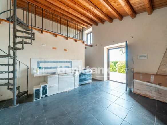 Renovated Accommodation Facility With Swimming Pool And Green Facilities
