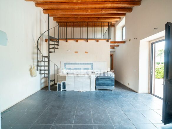 Renovated Accommodation Facility With Swimming Pool And Green Facilities