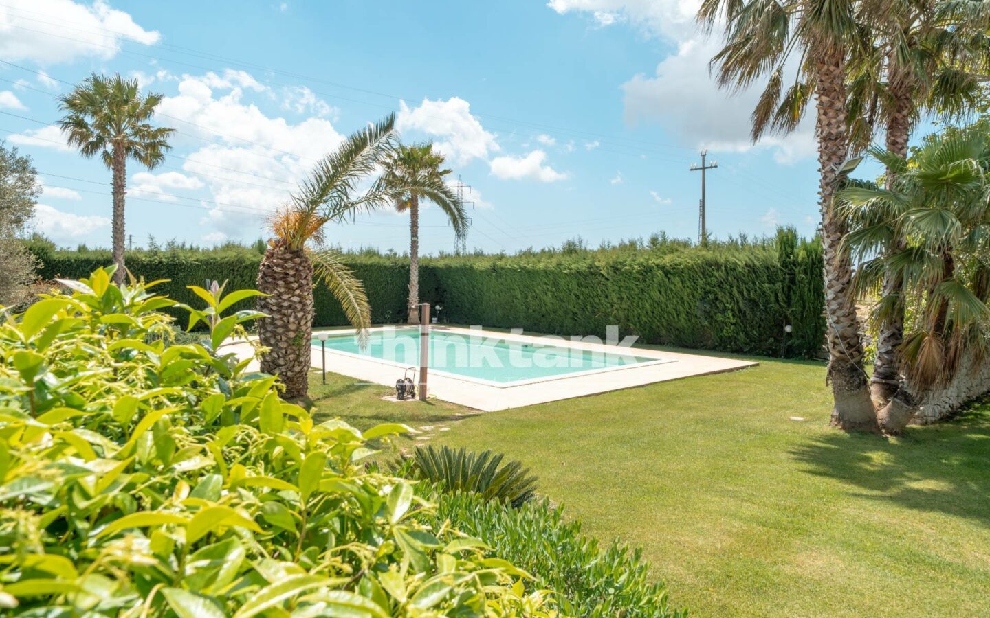 Renovated Accommodation Facility With Swimming Pool And Green Facilities