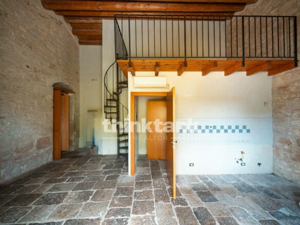 Renovated Accommodation Facility With Swimming Pool And Green Facilities