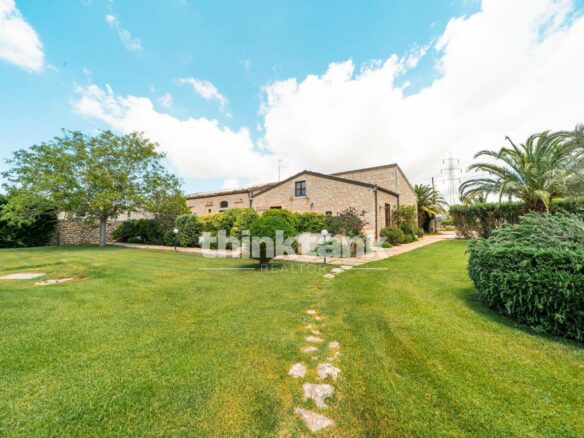 Renovated Accommodation Facility With Swimming Pool And Green Facilities