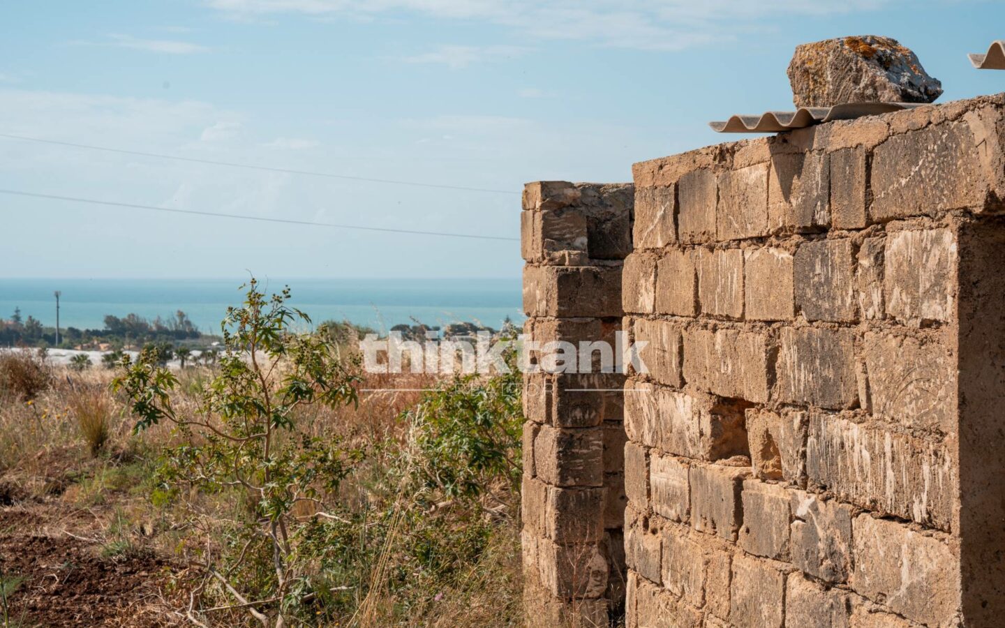 Rustic House With Sea Views In Ragusa, Nestled In The Countryside And Pristine Nature Of The Iblei Mountains.