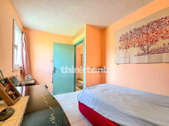Villa In Modica Bassa With A Natural Cave And 1,600 Sq M Of Land.