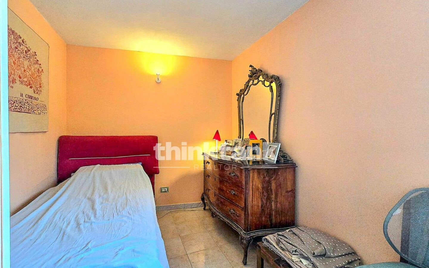 Villa In Modica Bassa With A Natural Cave And 1,600 Sq M Of Land.