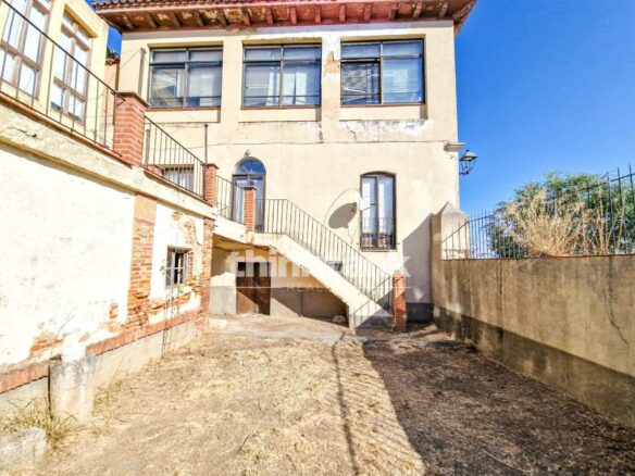 Large Single-family Home In Toro, Zamora – Unique Opportunity For Tourism And Residential Investment